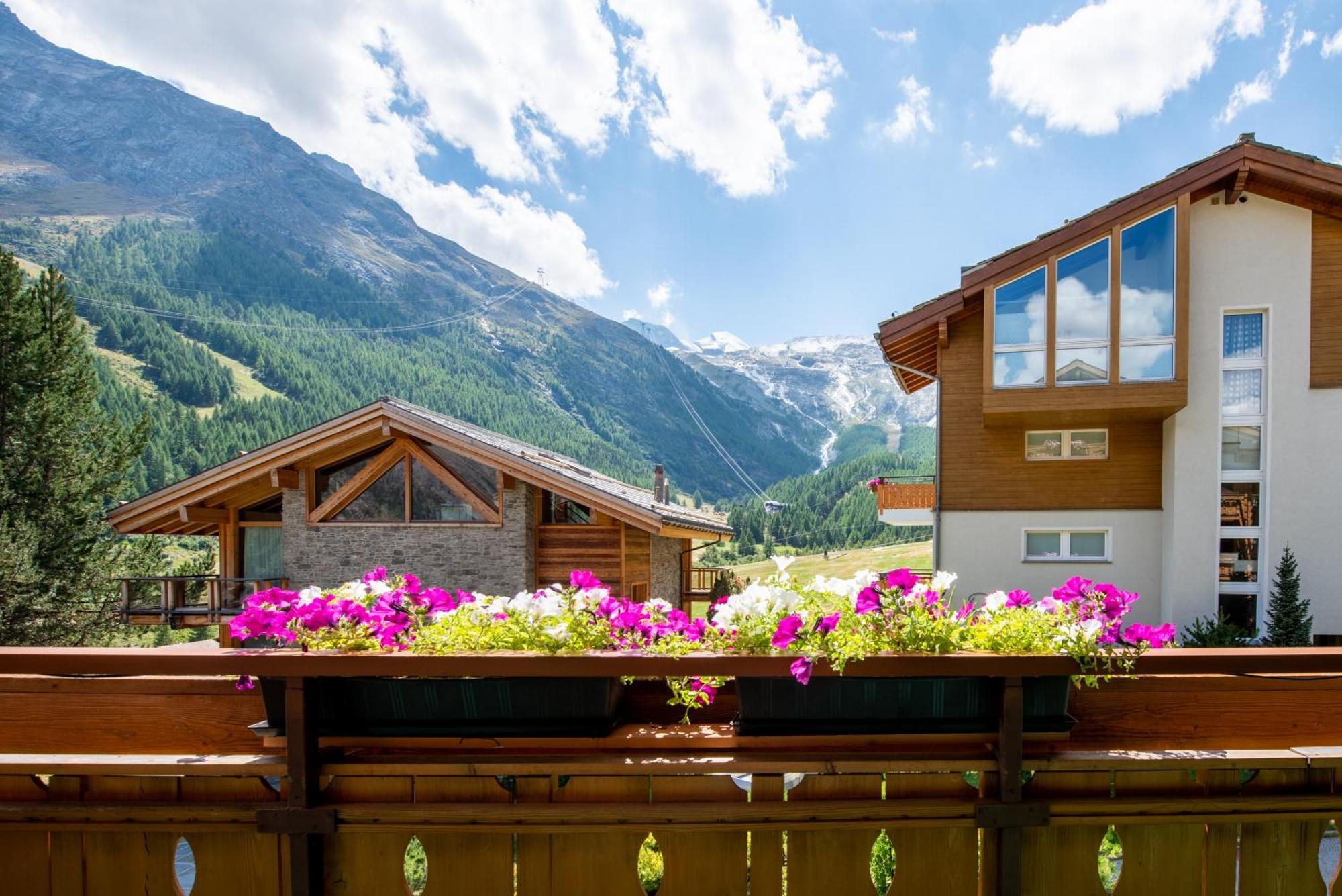 Haus Avalanche Apartman Saas Fee Szoba fotó